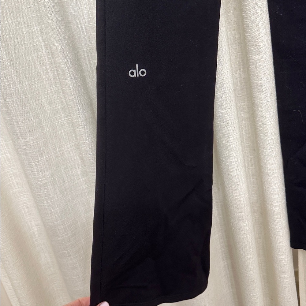 Alo Split Hem Leggings - Picture 2 of 4
